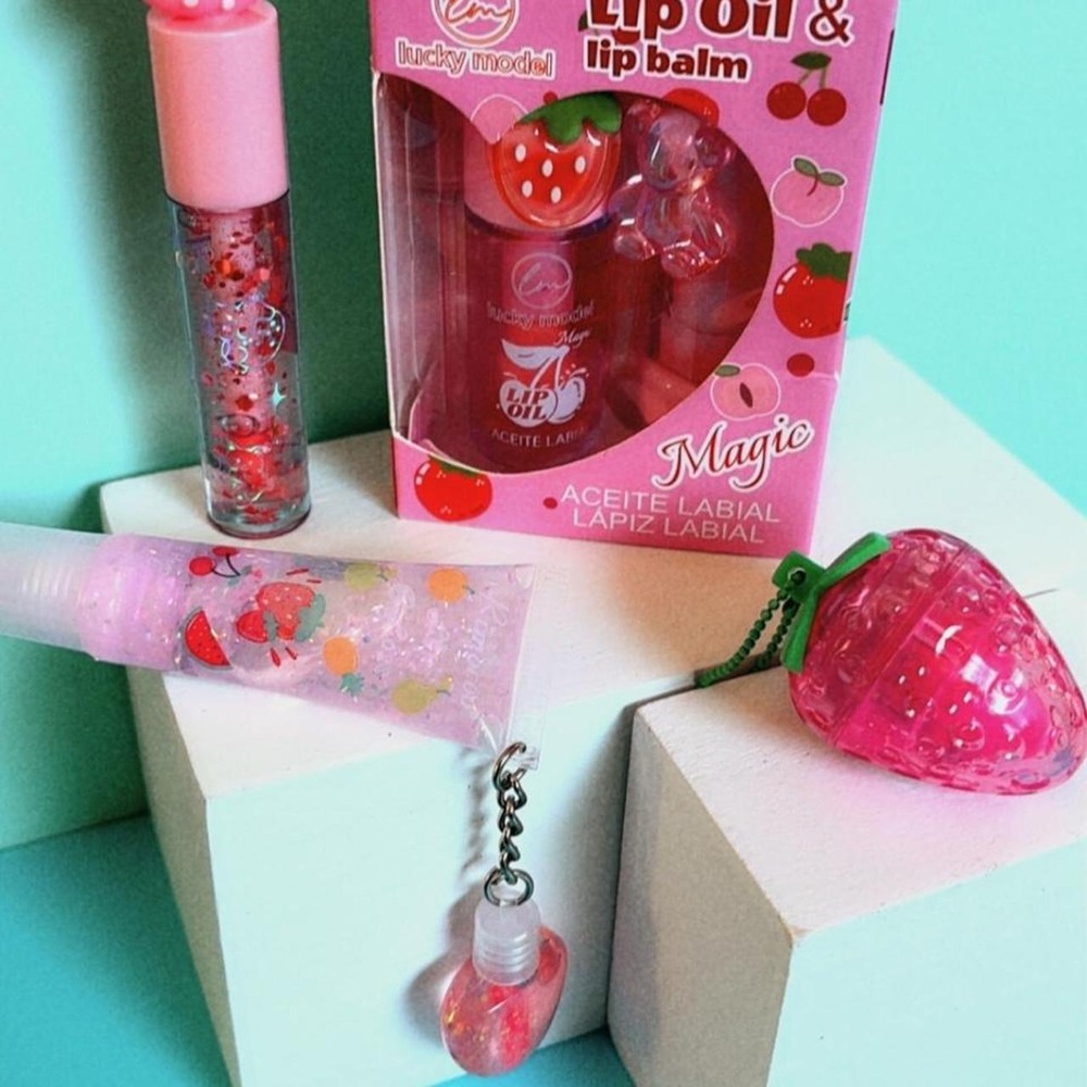 Y2K‎ PINK COQUEETE STRAWBERRY LIP OIL BALM 5 PC. BUNDLE NEW